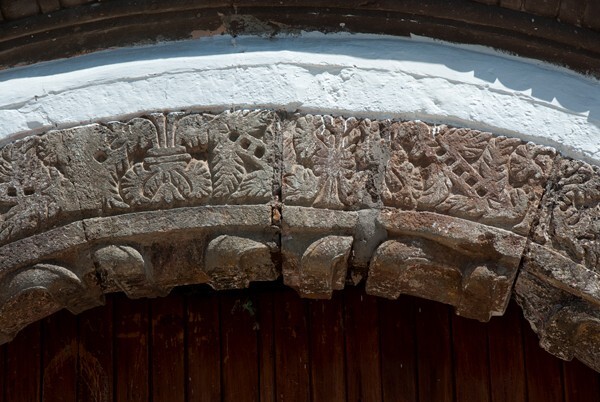 San Juan Bautista, façade, main portal, archivolt voissours - Acultzingo, Veracruz