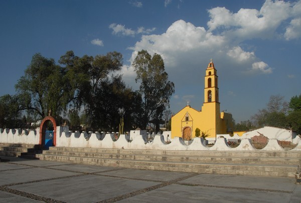 San Isidro Labrador, atrio & church - Zimapatongo, Hidalgo