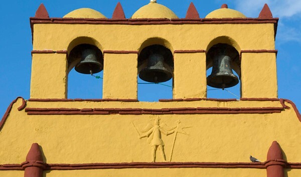 La Santísima Trinidad, façade espadaña - La Trinitaria, Chiapas