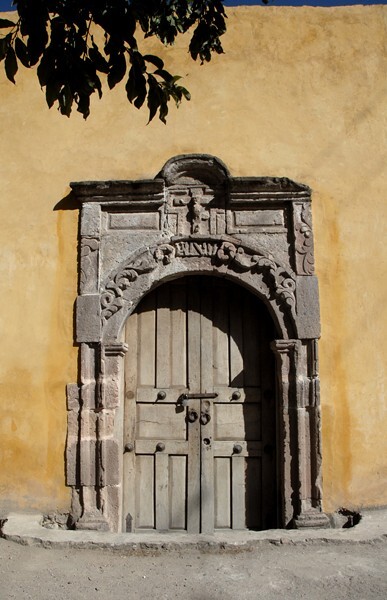 Capilla de los Angeles, façade portal - San Miguel Ixtla, Guanajuato