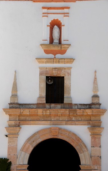 La Magdalena, façade portal & choir loft window - Pachuquilla, Hidalgo