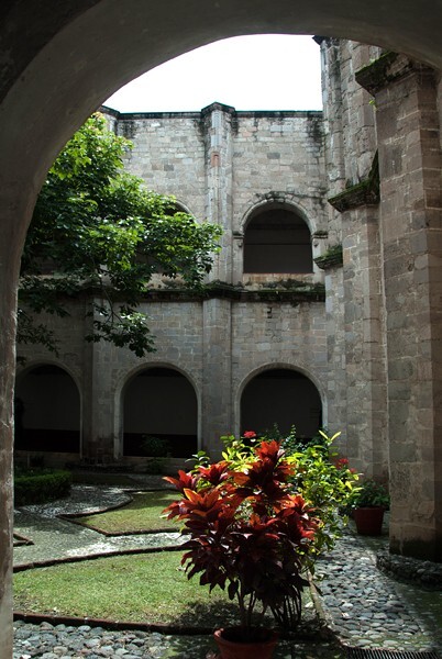 Morelos, Santo Domingo, cloister - Oaxtepec, Morelos