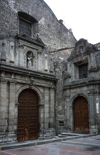 Main & lateral façades - Jesús Nazareno