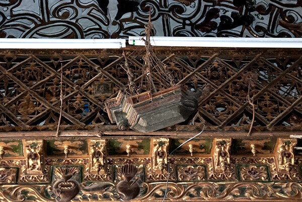 Sotocoro balustrade & galleon pendant - Choir Loft & Sotocoro