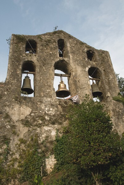 Atrial wall espadaña - San Agustín