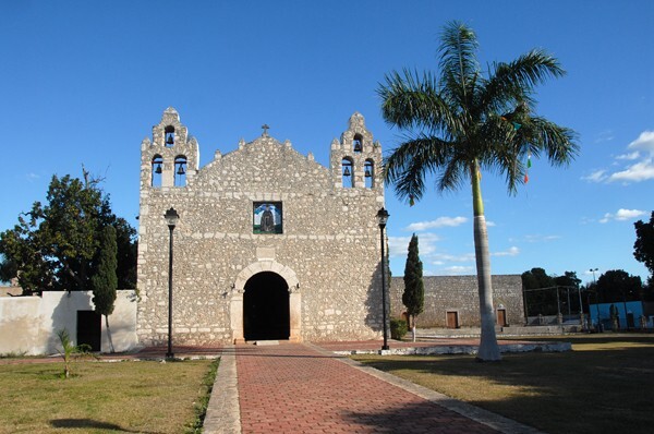San Diego de Alcalá, façade & espadañas - Nunkiní, Campeche