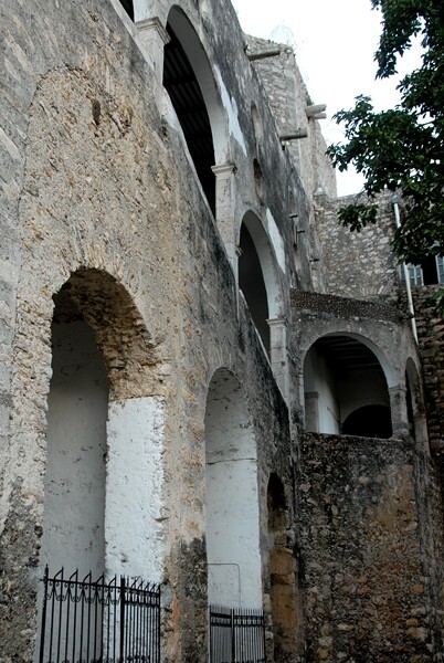 Camarín de la Virgen, exterior stairwell - San Antonio de Padua