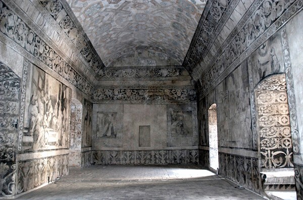 Sala Profundis - Santa María Magdalena, cloister & convento
