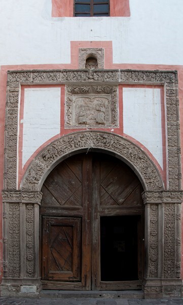 Façade alfiz & main portal - San Francisco, façade, portería, cloister & murals