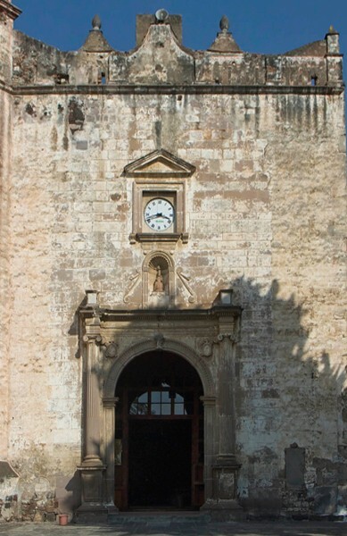 Façade, main portal - San Luis Obispo, façade, portería, cloister, porciúncula door
