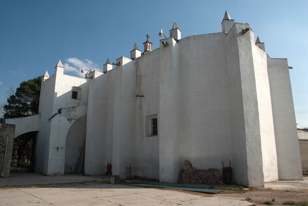 Santa María, exterior nave & apse - Tulantongo, México