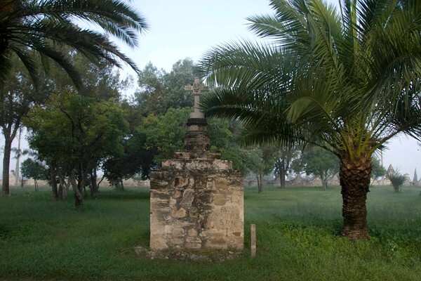 San Juan Bautista, atrial cross stump - San Juan Bautista, church