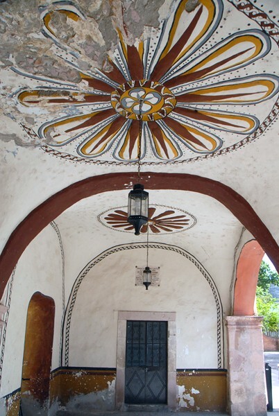 San Juan Bautista, cloister walk - Victoria, Guanajuato