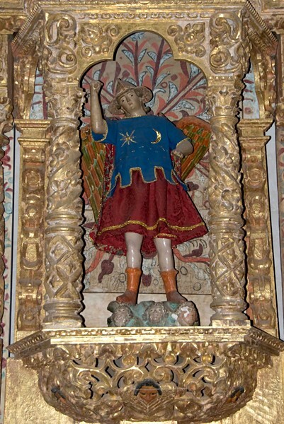 Nave Los Arcángeles altar, St. Michael - Nave, altars, choir, baptistry, pulpit