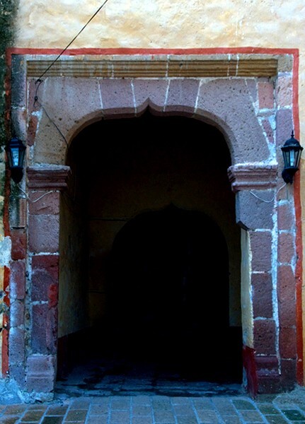 Convento portal - San Martín
