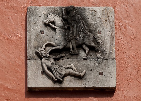 Santiago Apóstol, façade portal alfiz relief - Uruapan, Michoacán