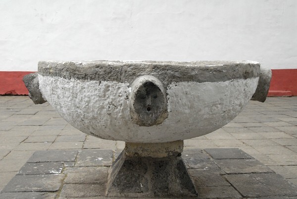 La Asunción, atrio fountain - Milpa Alta