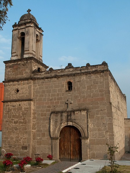Santa Cruz, façade - Acatlán