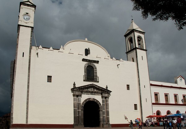 SS Pedro y Pablo, façade - Zacatlán de las Manzanas, Puebla