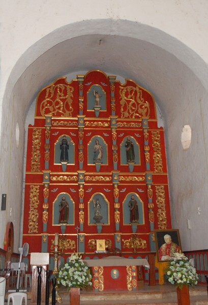 San Antonio de Padua, sanctuary & high altar (18th century) - Tekit, Yucatán
