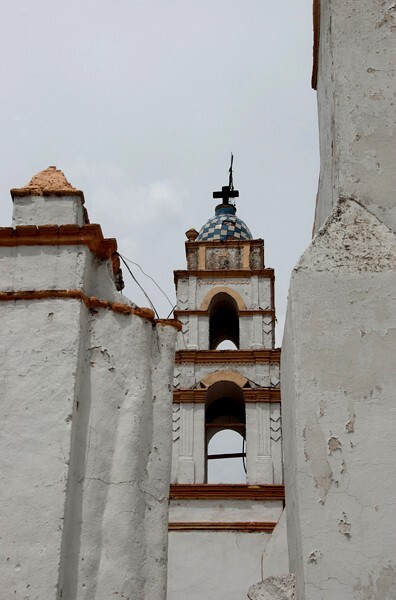 Santiago, atrial wall & bell-tower - Santiago Cuaula, Tlaxcala