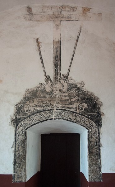 Santo Domingo, anteportería, Calvary cross mural - Oaxtepec, Morelos