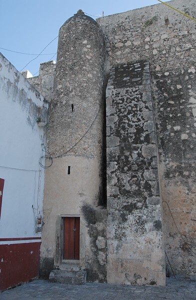 La Guadalupe, caracol & buttressing - Bécal, Campeche