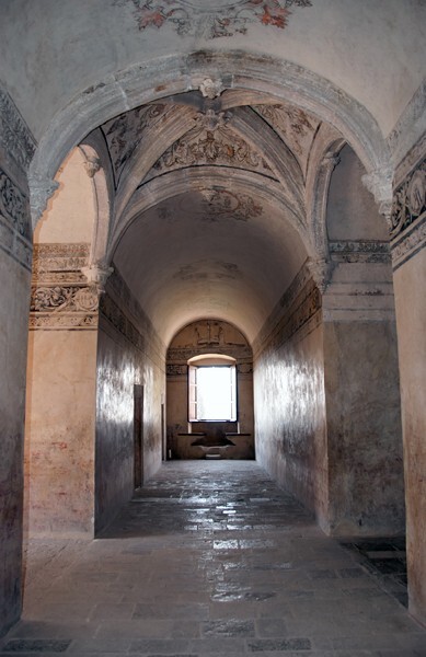 Convento ambulatory - Santa María Magdalena, cloister & convento