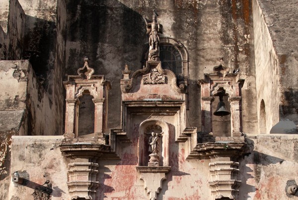 S. wall (later addition) - San Pablo, façade, portería & convento