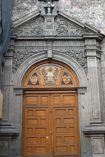S portal - San Agustín