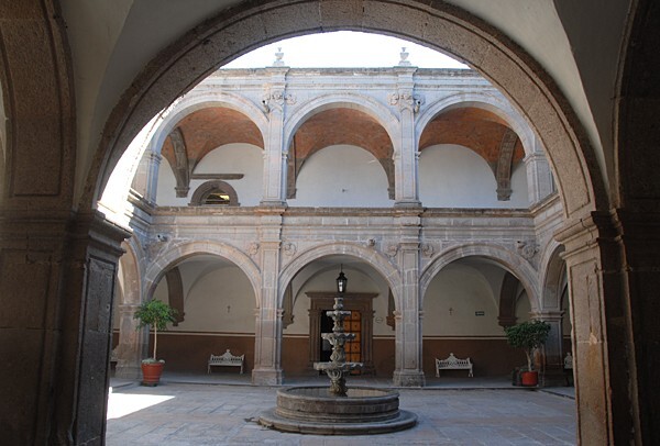 San Francisco, cloister - San Francisco