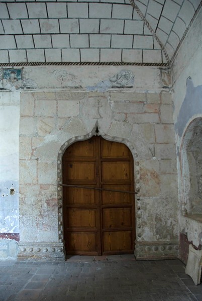 Convento portal - San Martín, nave, cloister & convento