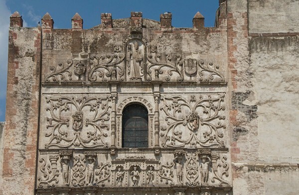 Façade, upper tiers - San Pablo, façade, portería & convento