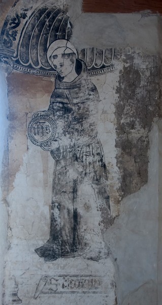 Cloister walk, pillar mural - Cloister grisaille murals