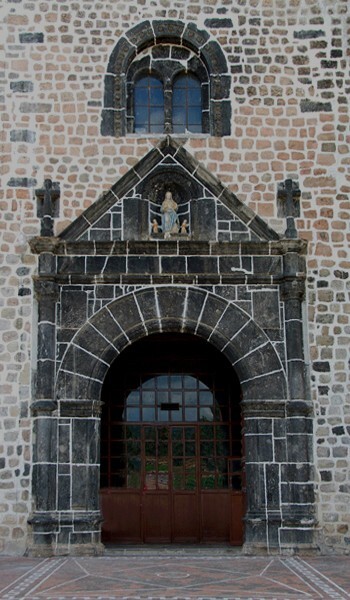 Tochimilco, Puebla, Asunción de Nuestra Señora, façade, main portal - Tochimilco, Puebla