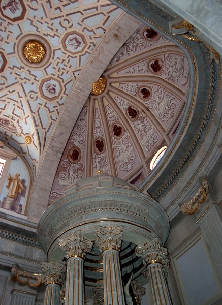 Apse vault & high altar - Las Teresitas, Querétaro