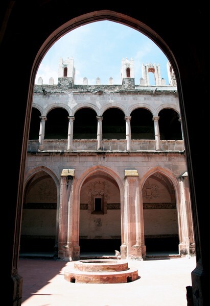 DSC_0116 - San Nicolás de Tolentino, cloister