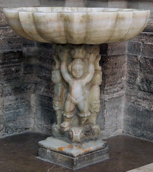Baptismal font - Catedral de La Asunción