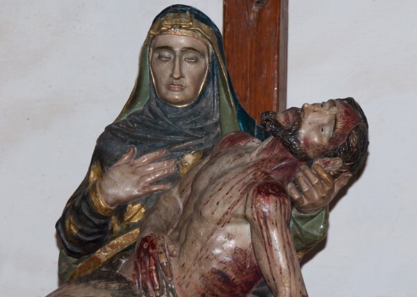 Nave sculpture, Lamentation - Façade, nave & sanctuary