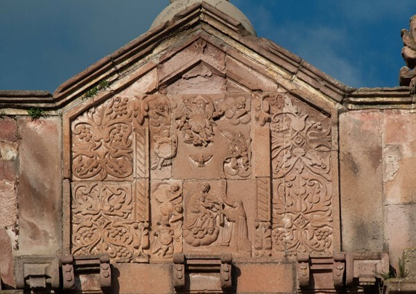 Façade gable - San Jerónimo
