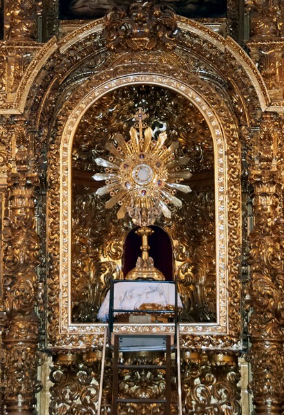 Coyoacán, D.F., San Juan Bautista, Capilla del Rosario, monstrance - Coyoacán