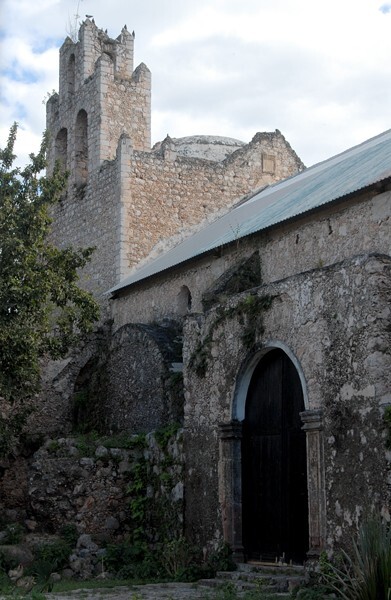 San Bartolomé, lateral door & espadaña - Opichen, Yucatán