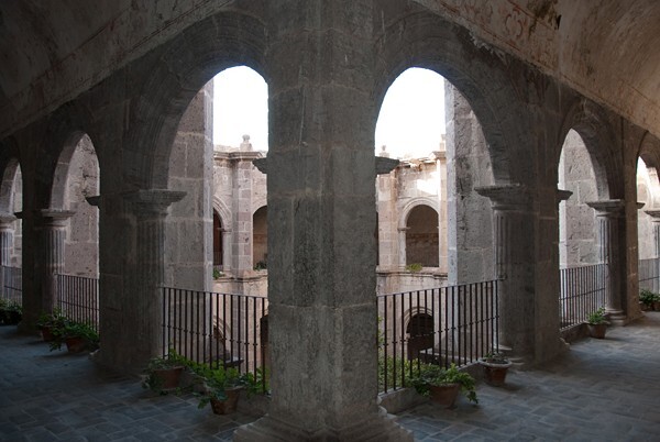 Upper cloister walks - San Pablo, nave, sacristy & cloister