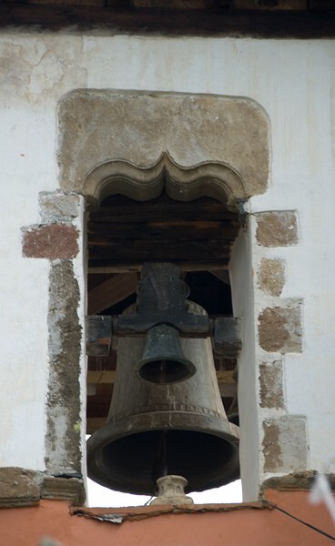 San Jerónimo, bell-tower closeup, ogee arch - Aranza, Michoacán
