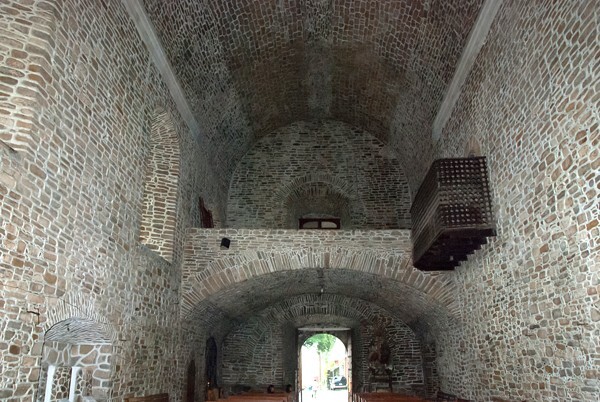 Nave & choir - San Agustín