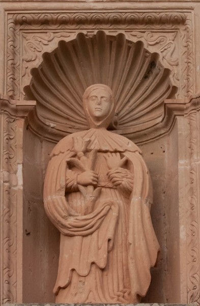 Façade, lower tier (left) - Façade & Capilla Abierta