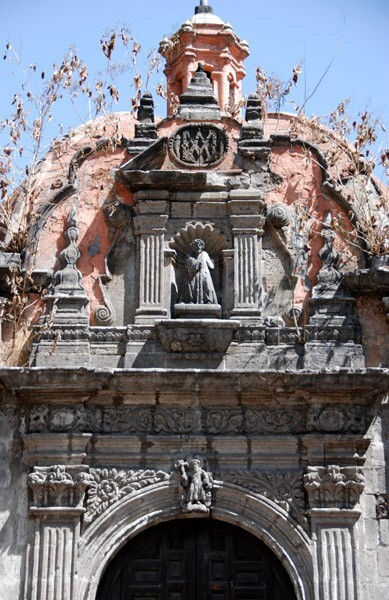 Façade portal & upper niche - La Concepción Cuepopan