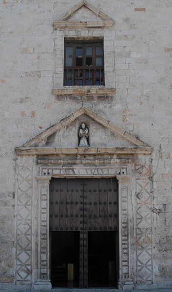 Facade, main portal & choir loft window - La Mejorada