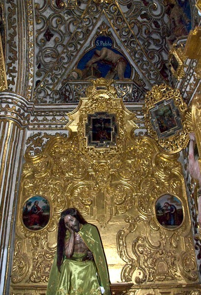 E transept, return Nuestro Señor de la Paciencia altar - East Transept
