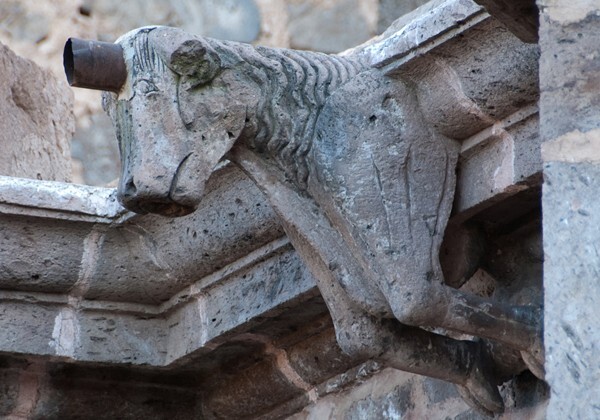 Coister gargoyle, deer figure - San Pablo, nave, sacristy & cloister
